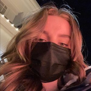 Meet your Posher, Anna